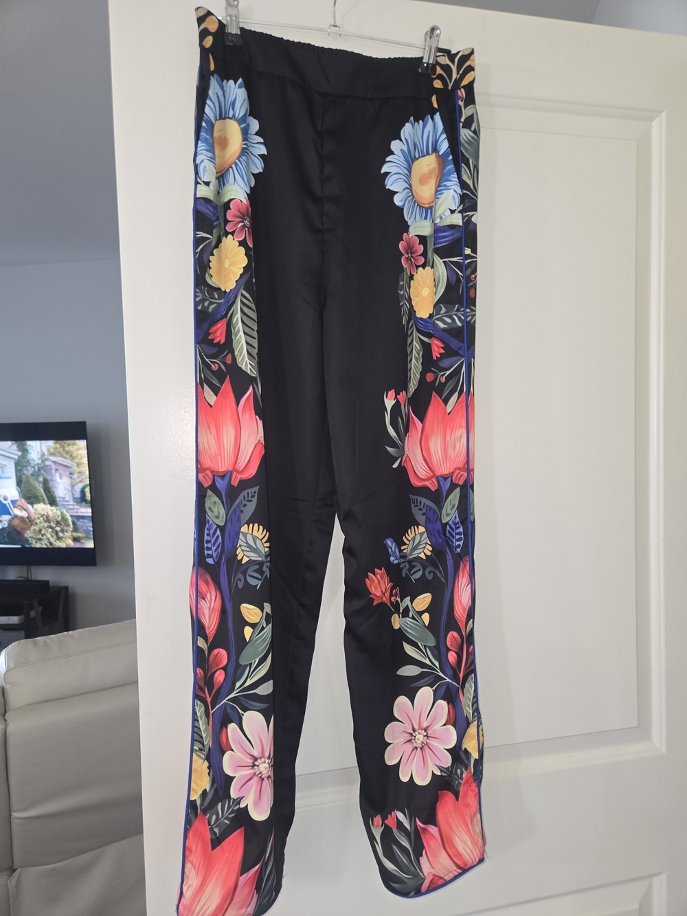 Women's Black Floral Wide-Leg Pants